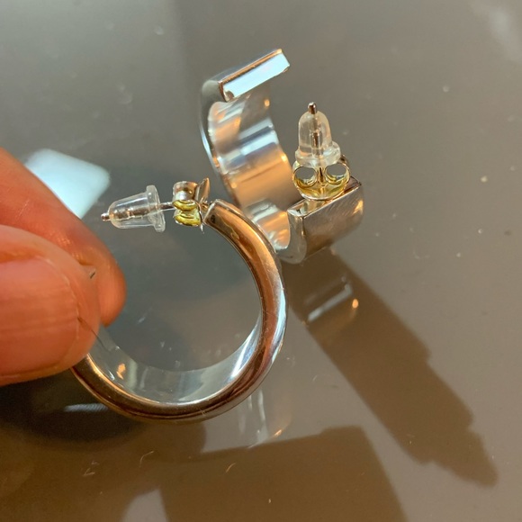 ARGENTO VIVO Wide Ribbon Hoop Earrings - Picture 4 of 5